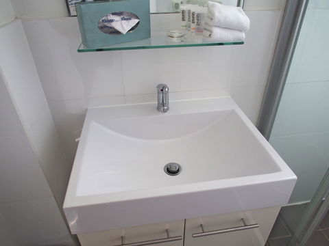Quest Castle Hill - eAccommodation 5