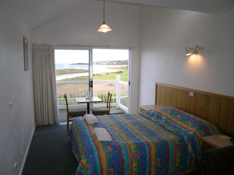 A Great Ocean View Motel - eAccommodation 6