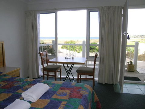 A Great Ocean View Motel - eAccommodation 4