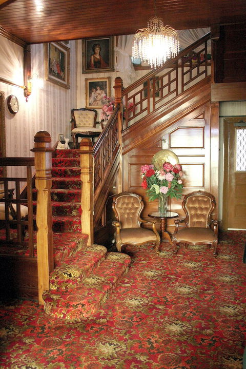 Motel Mayfair On Cavell - eAccommodation 3