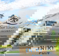 Boathouse Resort Studios  Suites - eAccommodation