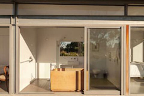 Avalon Coastal Retreat - eAccommodation 1