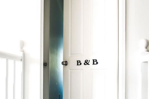 Anne's Waterfront Haven B&B - eAccommodation 1