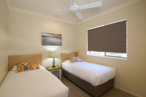 Marty's @ Little Beach - eAccommodation 5