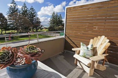 Aquabelle Apartments - eAccommodation 0