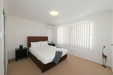 Alexandra Apartments - eAccommodation 7