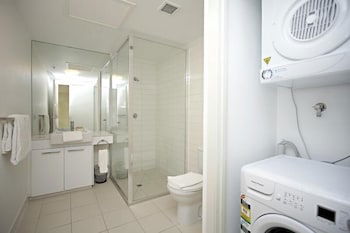 Astra Apartments - Docklands - eAccommodation 1