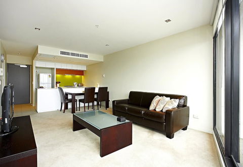 Astra Apartments - Docklands - eAccommodation 4