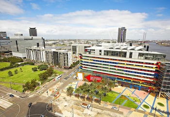 Astra Apartments - Docklands - eAccommodation 0