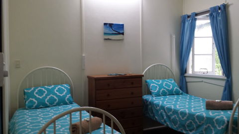 Arcadia Beach Guest House - eAccommodation 5