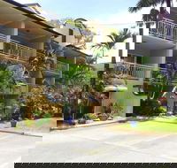 The York Beachfront Holiday Apartments - eAccommodation