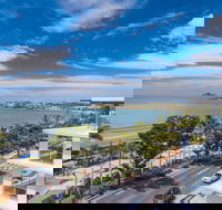 Echelon Apartments - eAccommodation