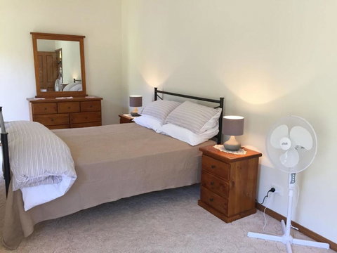 FAR SHORE - eAccommodation 7