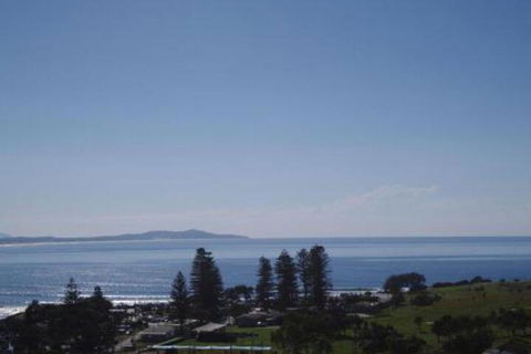 AAA Views 2 View Street - eAccommodation 0