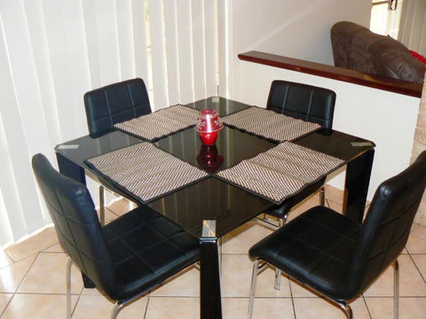 Geraldton Luxury Retreat 2 With Free Netflix - eAccommodation 6