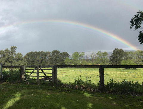 Russley Rural Retreat - eAccommodation 5