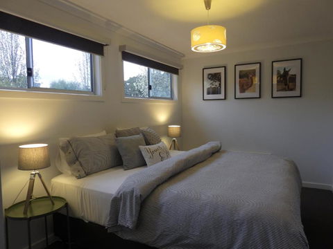 Alyonah Daylesford - eAccommodation 5