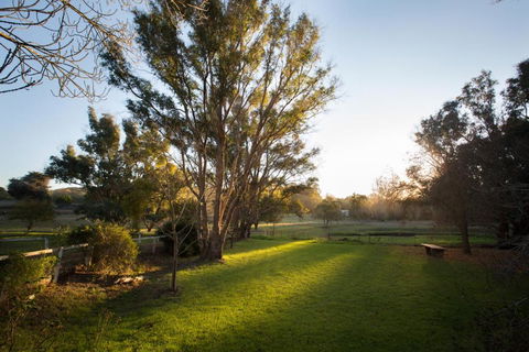 Historic Oak Hill House Estate Truffle Gourmet Festival Region - eAccommodation 5