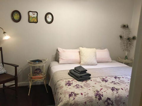 Historic Oak Hill House Estate Truffle Gourmet Festival Region - eAccommodation 4