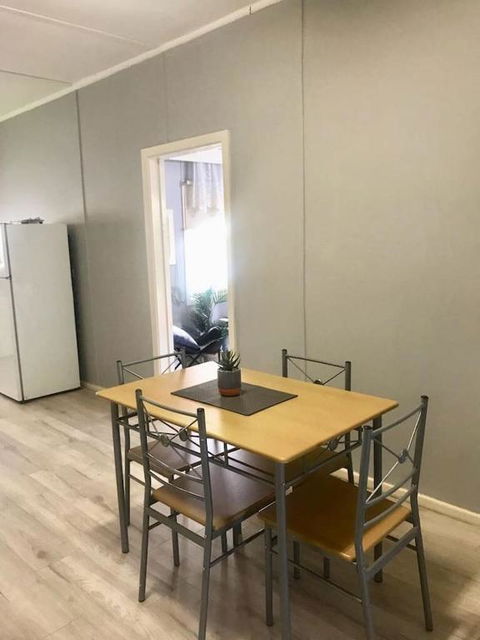 Cosy Country Cottage With AirCon - eAccommodation 3