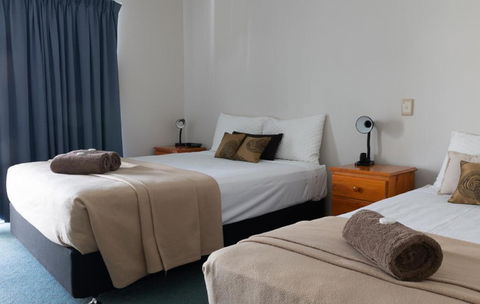 Accommodation On Denham - eAccommodation 3