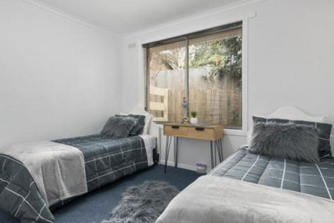 Elkie Villa 2 Bedroom Unit Burnie - eAccommodation 7
