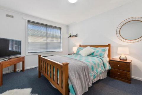 Elkie Villa 2 Bedroom Unit Burnie - eAccommodation 2