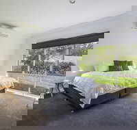 Green Olive at Red Hill - eAccommodation