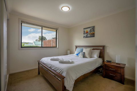 Apartments On Allingham - eAccommodation 5
