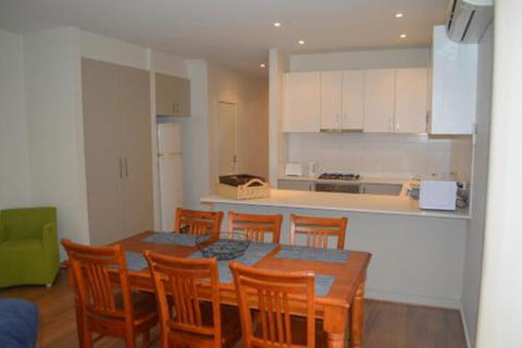 Family Friendly Unit - eAccommodation 6