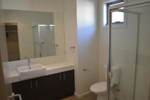 Family Friendly Unit - eAccommodation 7