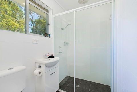 Anchor Lodge - eAccommodation 4