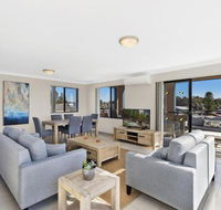 McGirr Penthouse Apartment - eAccommodation