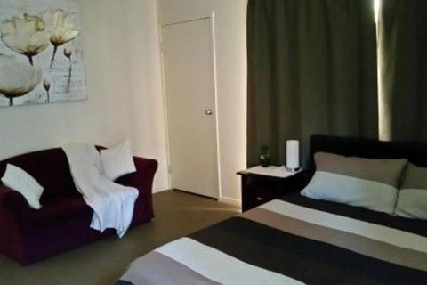 Lawson Retreat - eAccommodation 2
