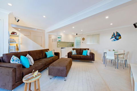 Allure By The Sea - eAccommodation 5