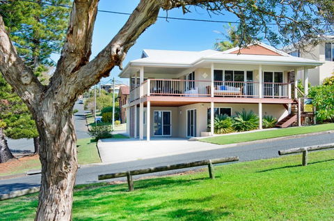 Allure By The Sea - eAccommodation 1