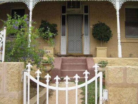 Amalie Cottage Waikerie Unit 1 - eAccommodation 1