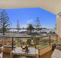 Sundowner Apartment 2 - eAccommodation