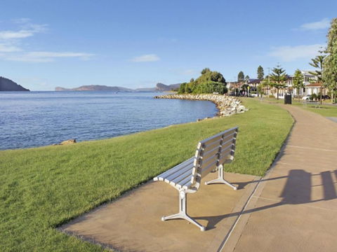 Bella Mare 2 Bedroom Ocean View Terrace Apt - eAccommodation 6