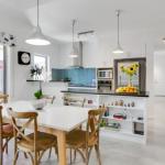 Venice On The Beach - eAccommodation 0