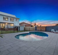 Waterview Beach house - eAccommodation