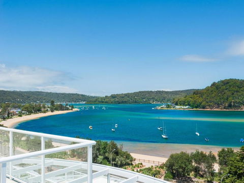 Penthouse 707 4 Bedroom Oceanview Penthouse - eAccommodation 5