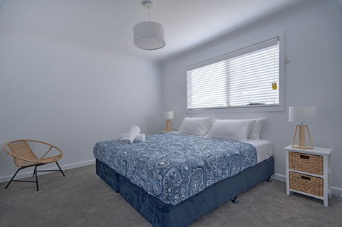 Sandbar Beach House - eAccommodation 4