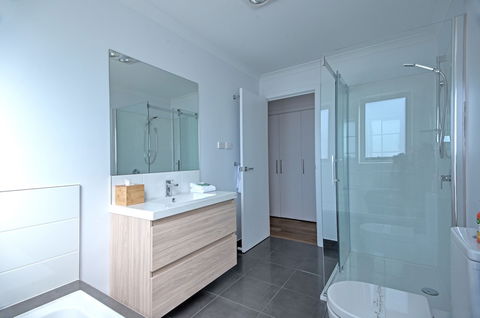 Sandbar Beach House - eAccommodation 5