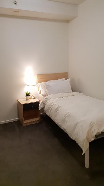 2 Bedrooms CBD FREE Tram Apartment (Melb Central China Town Queen Victoria Market Melbourne University RMIT Etc) - eAccommodation 5