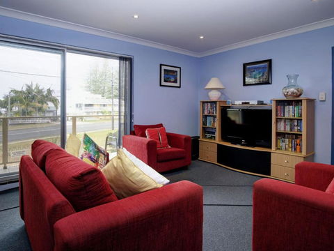 Anchorage 7 Beautifully Renovated Close To Rockpool - eAccommodation 4