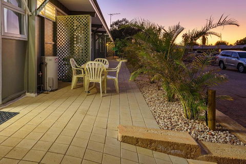 Getaway Villas Unit 38 9 1 Bedroom Separate Private Bathroom - eAccommodation 7