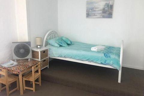 Absolute Oceanfront Cottage - eAccommodation 5