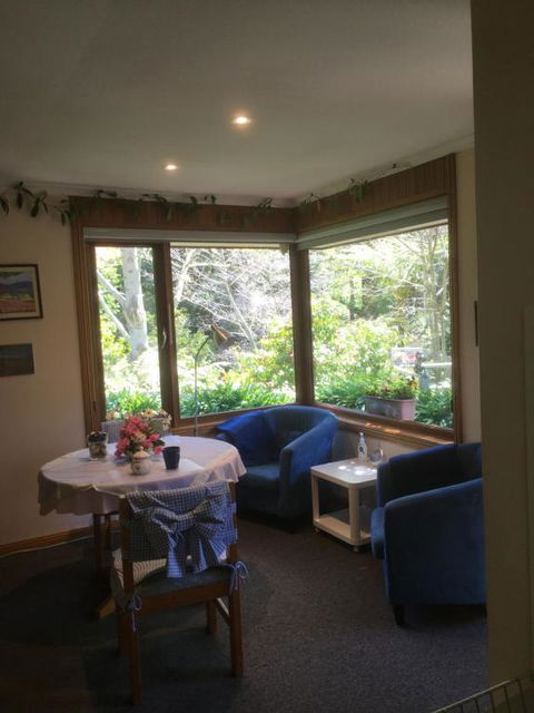 Adelaide Hills B & B Accommodation - eAccommodation 1