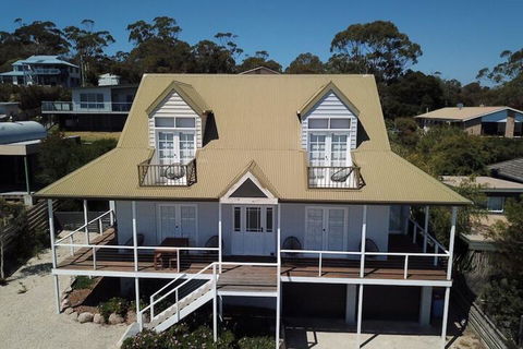 Monterey Bay Of Fires - eAccommodation 2